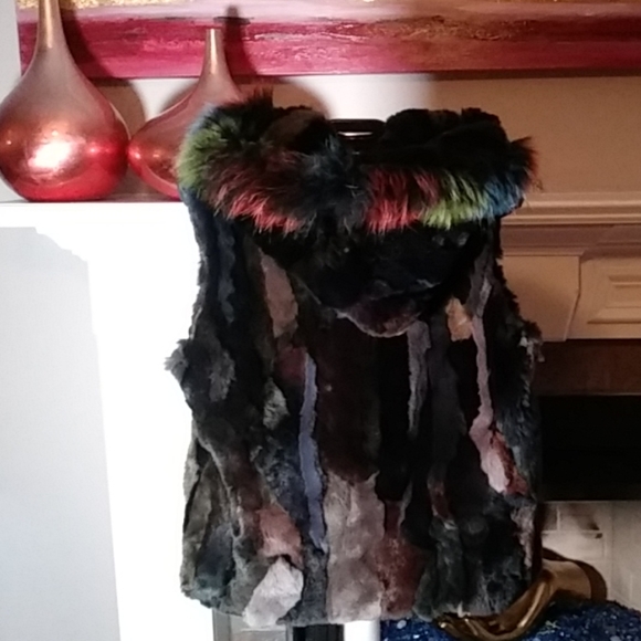 Rabbit Vest - Picture 2 of 2